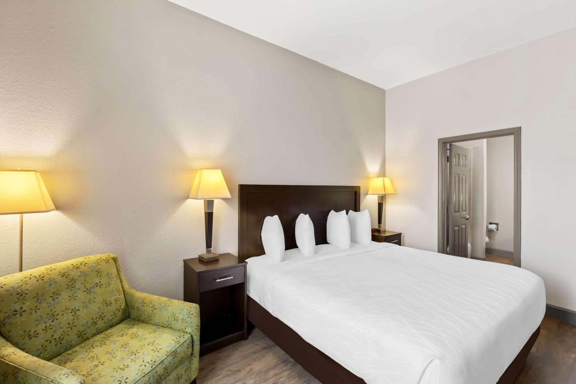 Sonesta Essential La Porte Extérieur photo